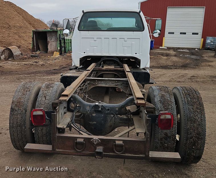 image for item FN5559 2004 Ford F650 truck cab and chassis