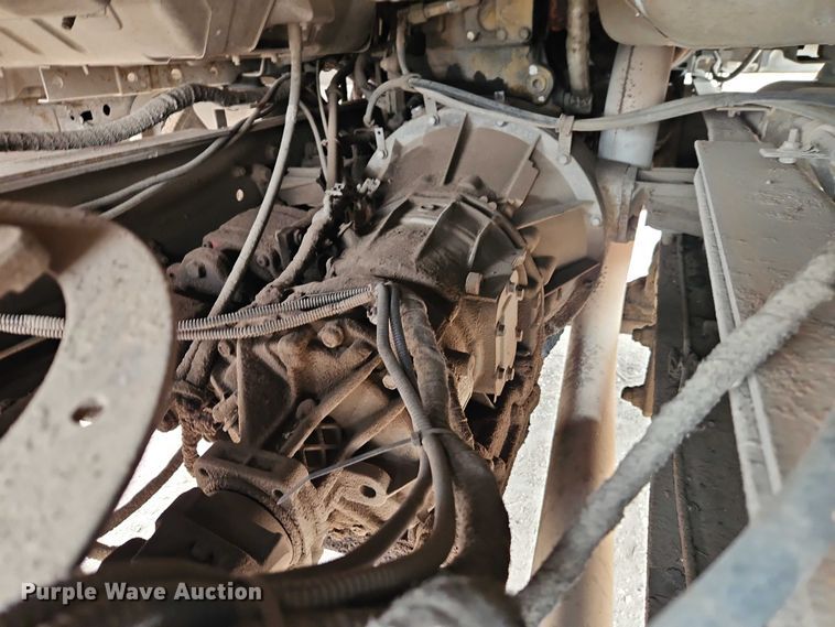 image for item FN5559 2004 Ford F650 truck cab and chassis