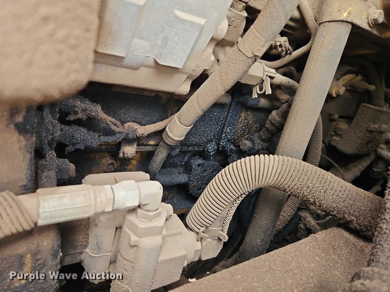 image for item FN5559 2004 Ford F650 truck cab and chassis