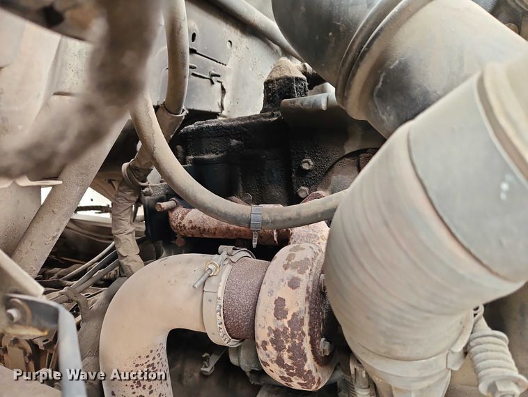 image for item FN5559 2004 Ford F650 truck cab and chassis