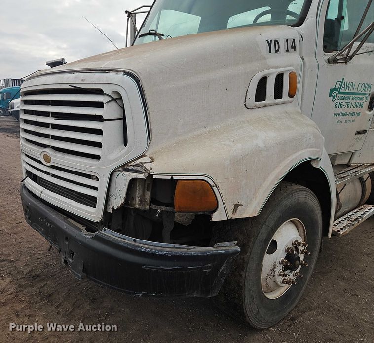 image for item FN5560 1999 Sterling A-Line semi truck
