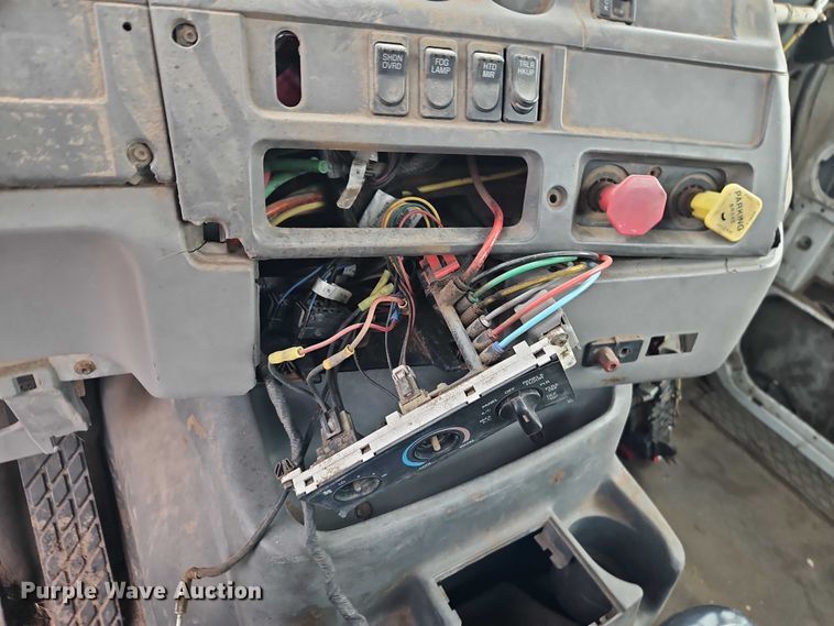 image for item FN5560 1999 Sterling A-Line semi truck