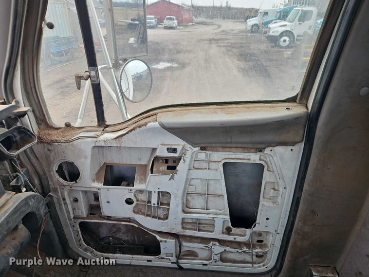 image for item FN5560 1999 Sterling A-Line semi truck