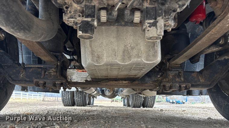 image for item FO3516 2005 Freightliner Columbia semi truck