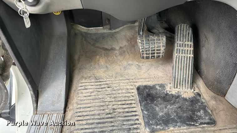 image for item FO3516 2005 Freightliner Columbia semi truck