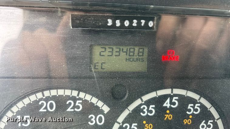 image for item FO3516 2005 Freightliner Columbia semi truck