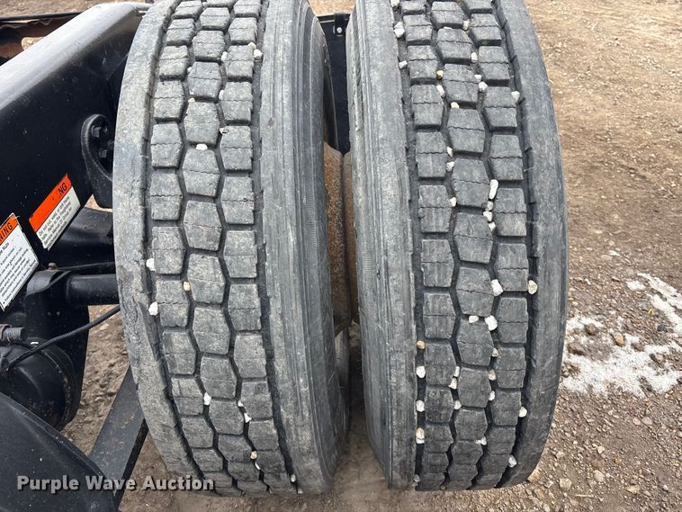 image for item FO3516 2005 Freightliner Columbia semi truck