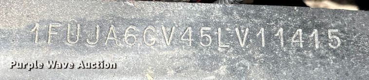 image for item FO3516 2005 Freightliner Columbia semi truck