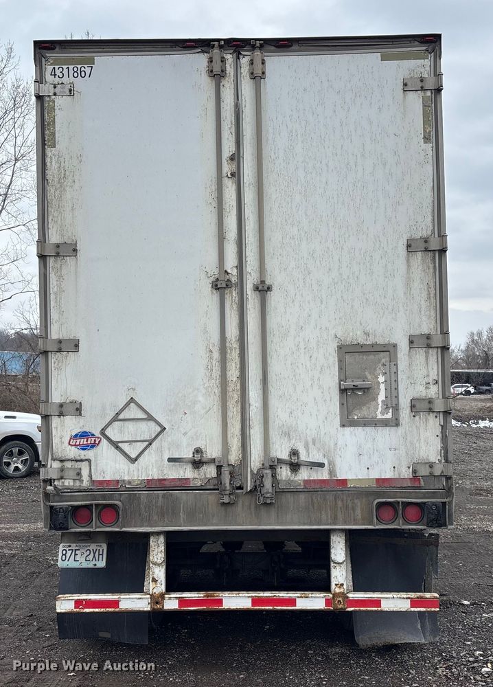 image for item FO3517 2006 Utility VS2DC dry van trailer