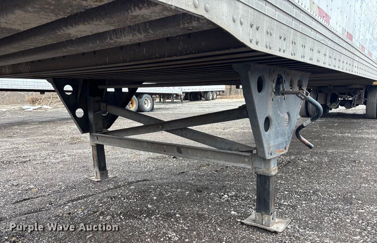 image for item FO3517 2006 Utility VS2DC dry van trailer