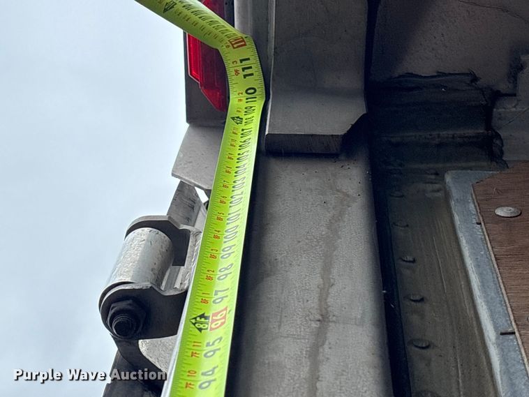 image for item FO3517 2006 Utility VS2DC dry van trailer