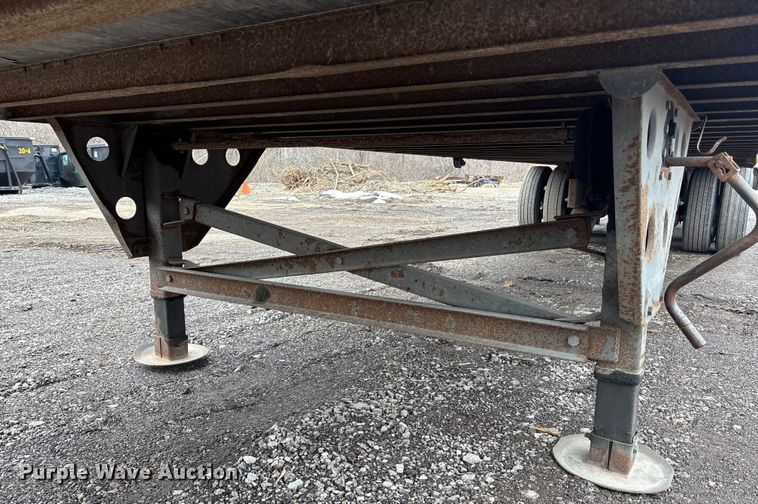 image for item FO3519 2009 Utility VS2DX dry van trailer