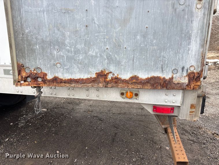 image for item FO3519 2009 Utility VS2DX dry van trailer