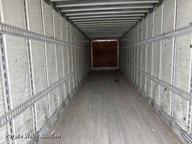 image for item FO3519 2009 Utility VS2DX dry van trailer