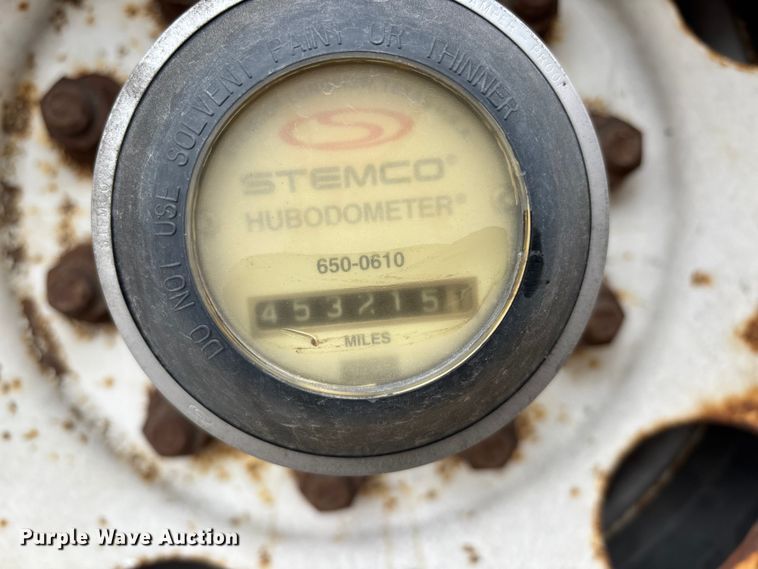 image for item FO3519 2009 Utility VS2DX dry van trailer