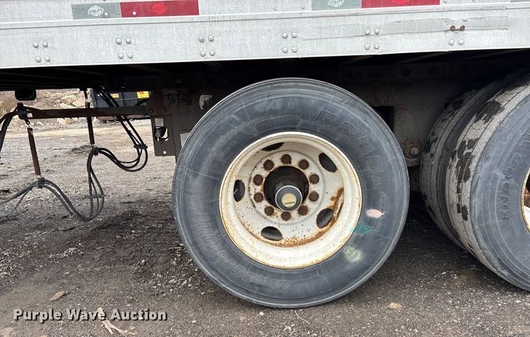 image for item FO3519 2009 Utility VS2DX dry van trailer