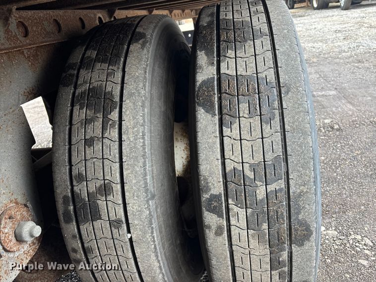 image for item FO3519 2009 Utility VS2DX dry van trailer