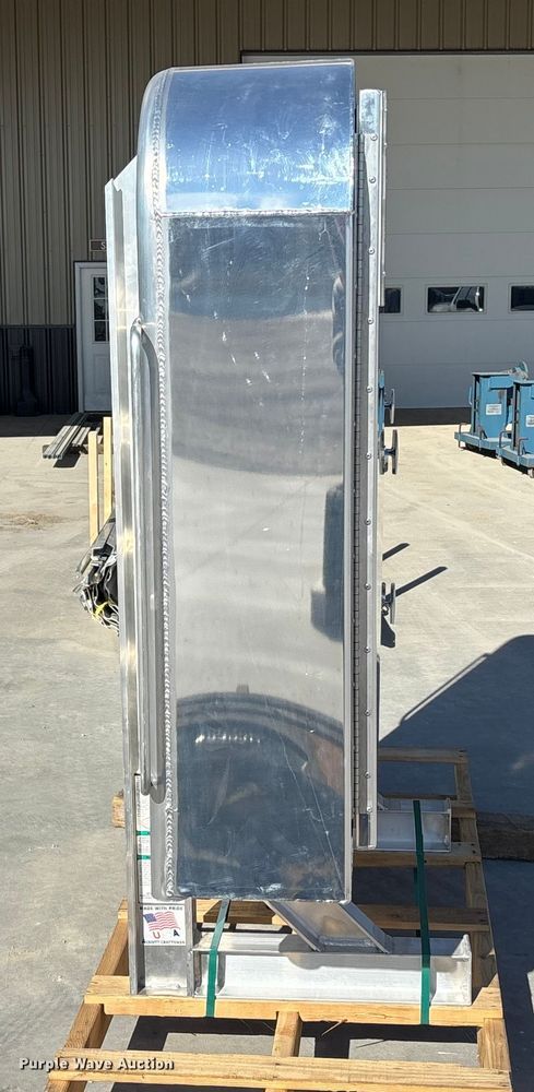 image for item FO3533 Merritt Aluminum headache rack