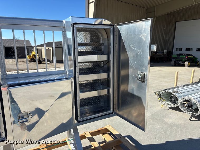 image for item FO3533 Merritt Aluminum headache rack