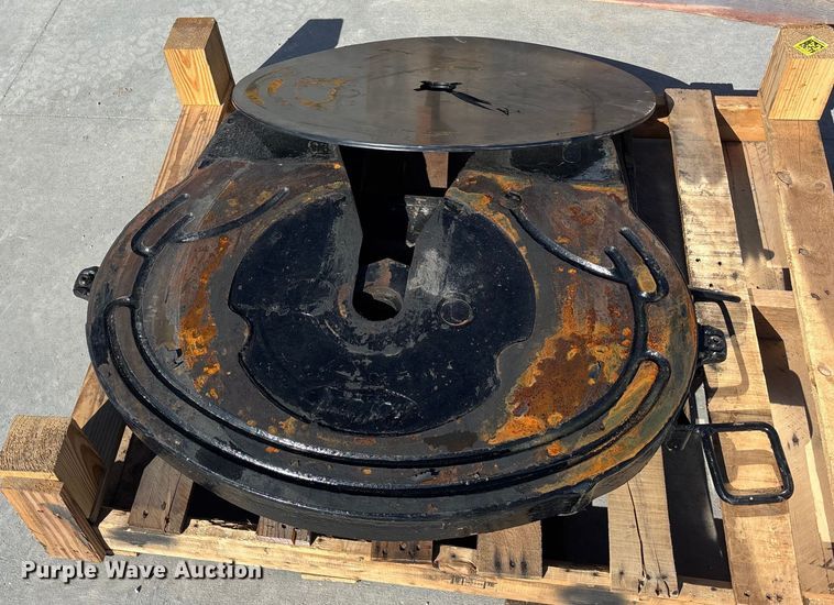 image for item FO3534 Fifth wheel plate