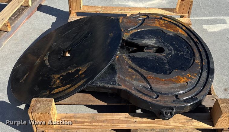 image for item FO3534 Fifth wheel plate