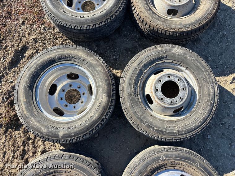 image for item FO3540 (6) tires