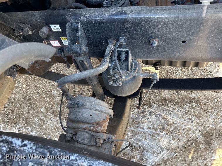 image for item LH9437 2015 Freightliner Cascadia 125 semi truck