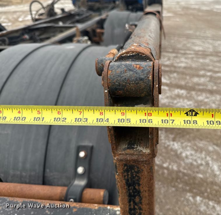 image for item OE9503 1982 Kenworth W900 truck cab and chassis