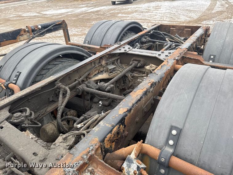 image for item OE9503 1982 Kenworth W900 truck cab and chassis