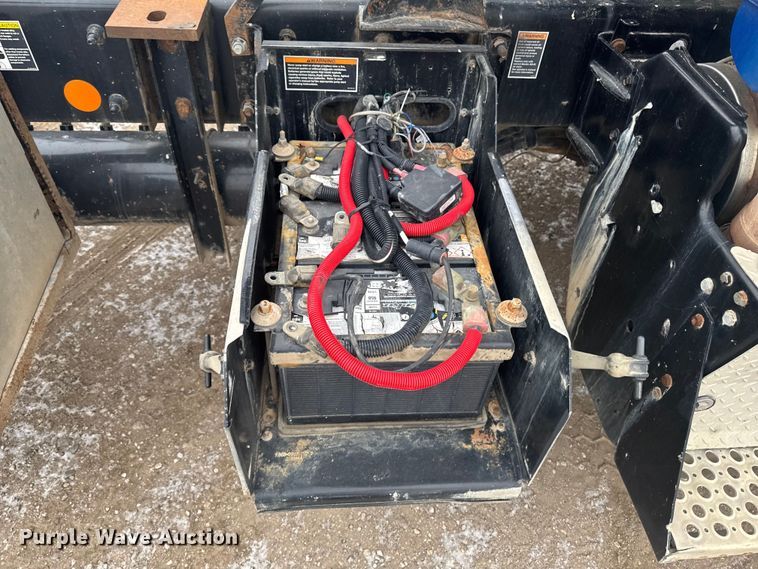 image for item OE9503 1982 Kenworth W900 truck cab and chassis