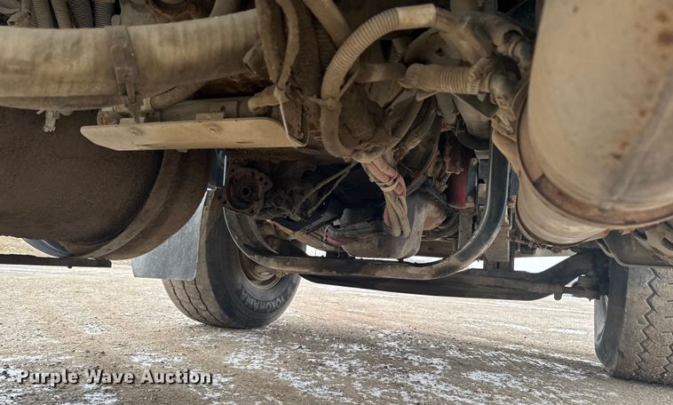 image for item OE9503 1982 Kenworth W900 truck cab and chassis