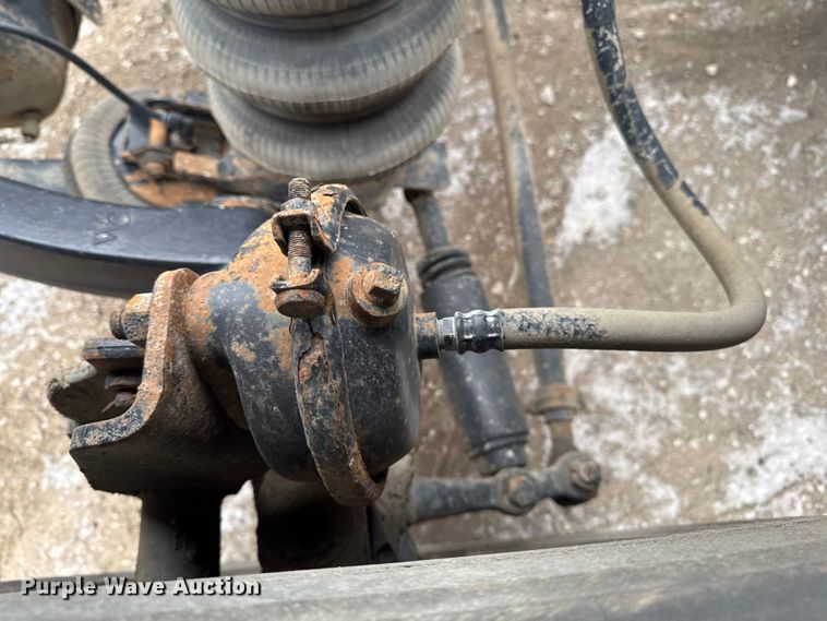 image for item OE9503 1982 Kenworth W900 truck cab and chassis