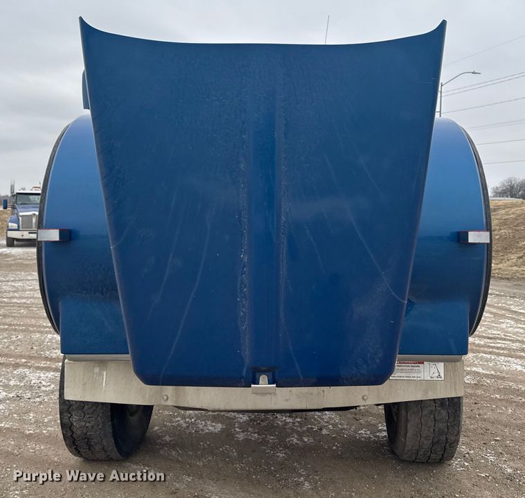 image for item OE9503 1982 Kenworth W900 truck cab and chassis