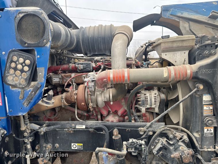 image for item OE9503 1982 Kenworth W900 truck cab and chassis