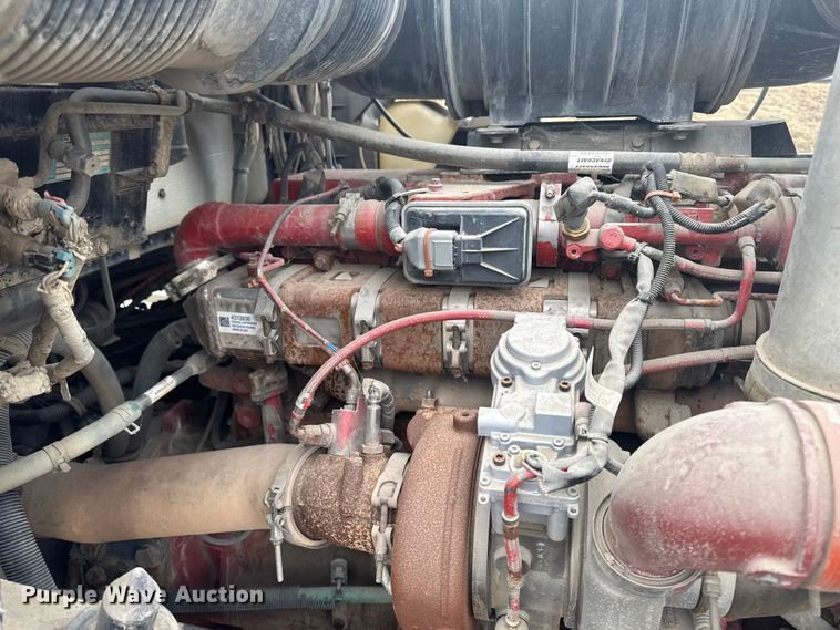 image for item OE9503 1982 Kenworth W900 truck cab and chassis