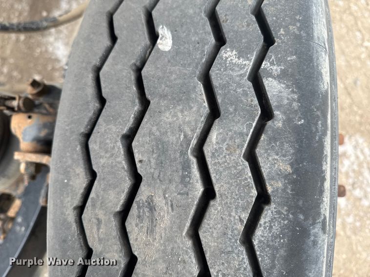 image for item OE9503 1982 Kenworth W900 truck cab and chassis