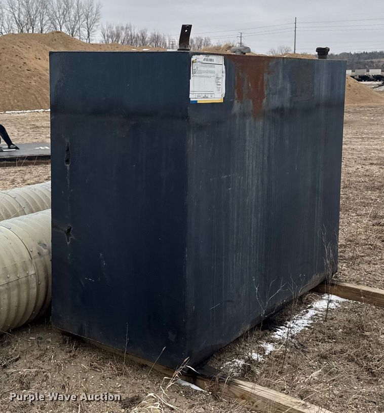 image for item OE9503 1982 Kenworth W900 truck cab and chassis