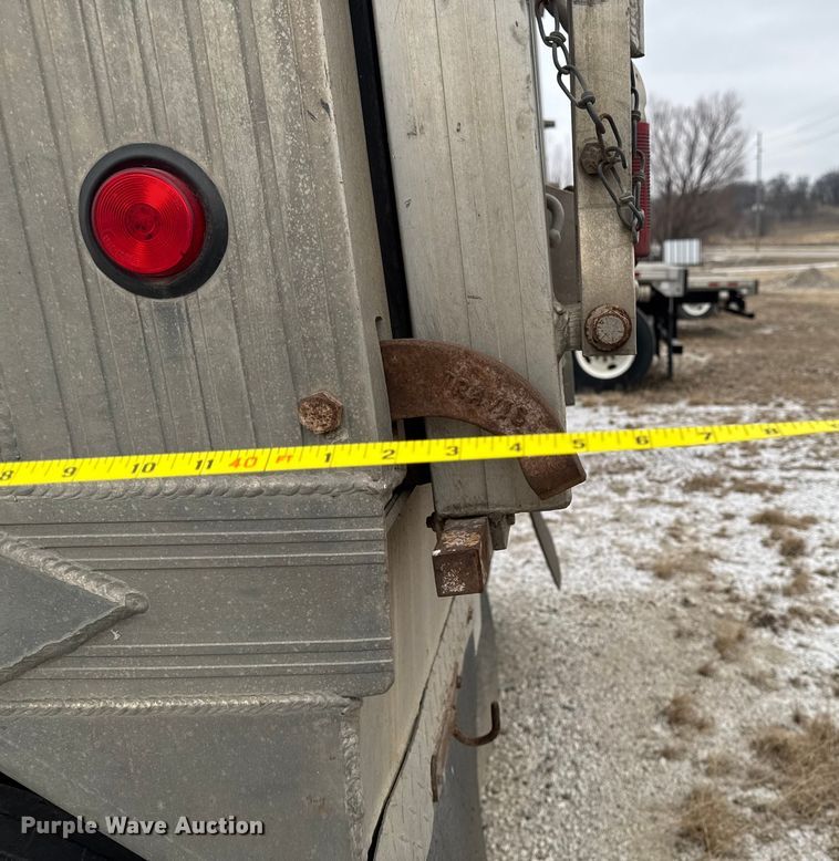 image for item OE9506 2010 Travis body & trailer end dump trailer