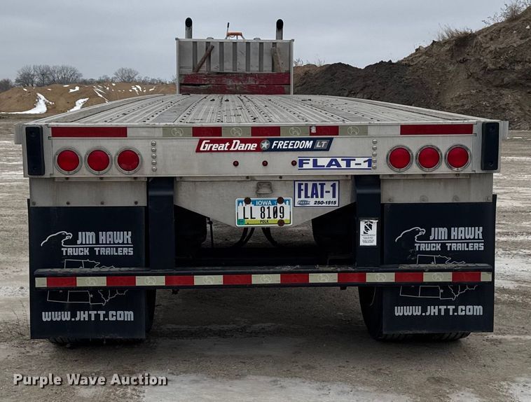 image for item OE9507 2015 Great Dane flatbed trailer