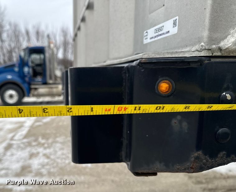 image for item OE9507 2015 Great Dane flatbed trailer