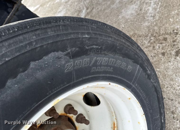 image for item OE9507 2015 Great Dane flatbed trailer