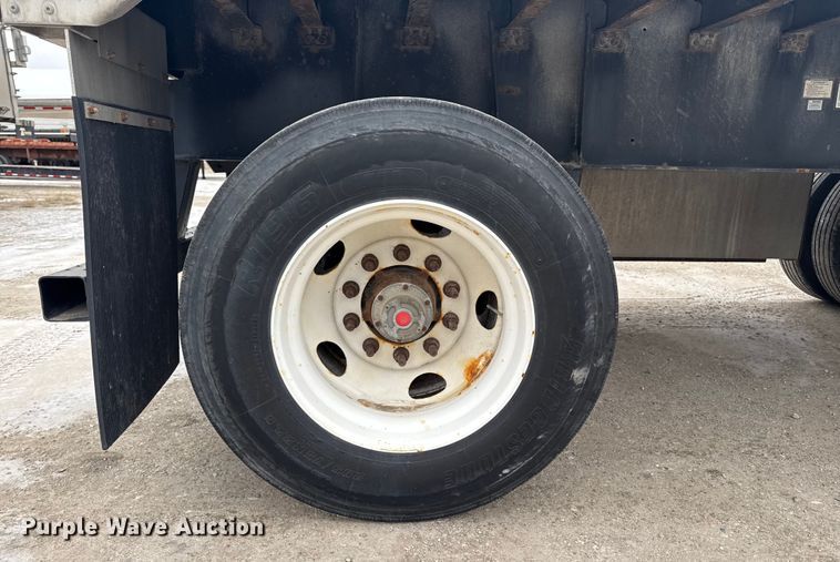 image for item OE9507 2015 Great Dane flatbed trailer