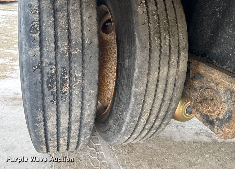 image for item OE9508 2013 Utility Trailer drop deck trailer