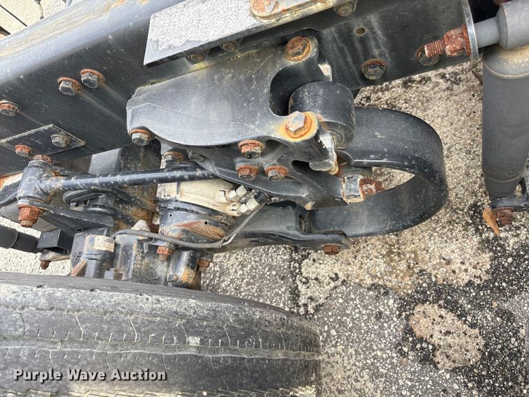 image for item YA1172 2018 Kenworth T680 semi truck