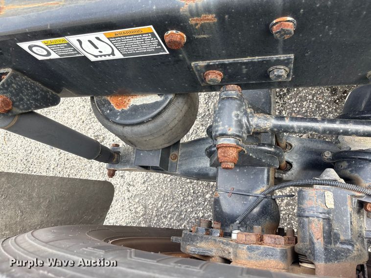 image for item YA1172 2018 Kenworth T680 semi truck