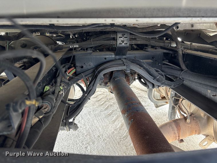 image for item YA1172 2018 Kenworth T680 semi truck