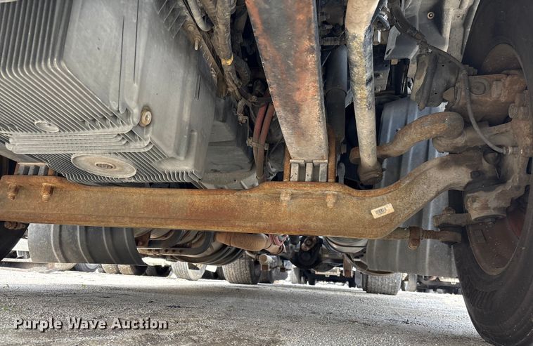 image for item YA1172 2018 Kenworth T680 semi truck