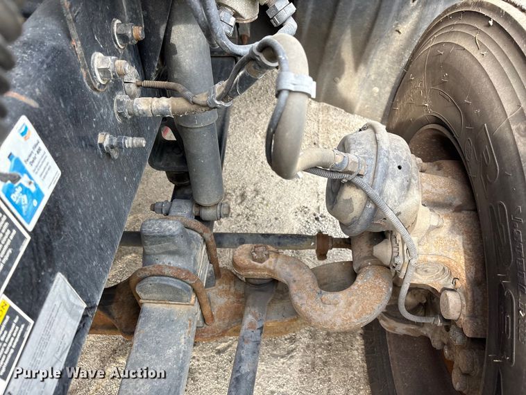 image for item YA1172 2018 Kenworth T680 semi truck