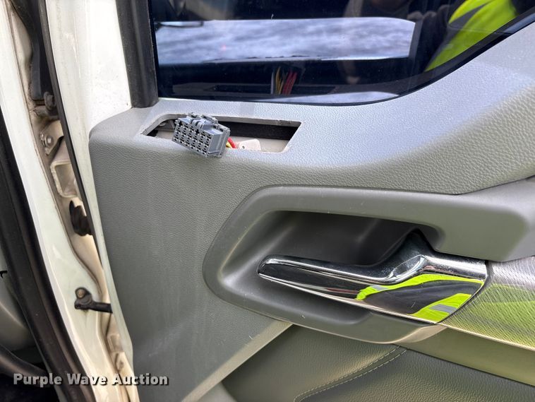 image for item YA1172 2018 Kenworth T680 semi truck