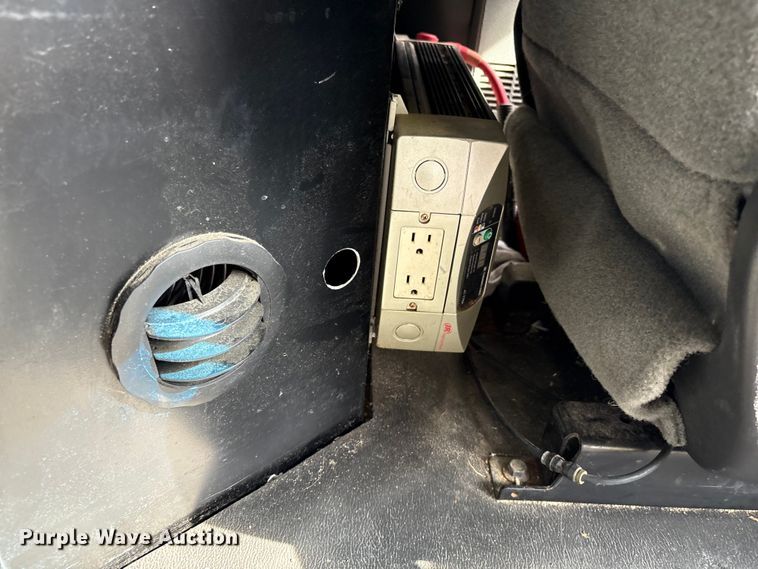 image for item YA1172 2018 Kenworth T680 semi truck